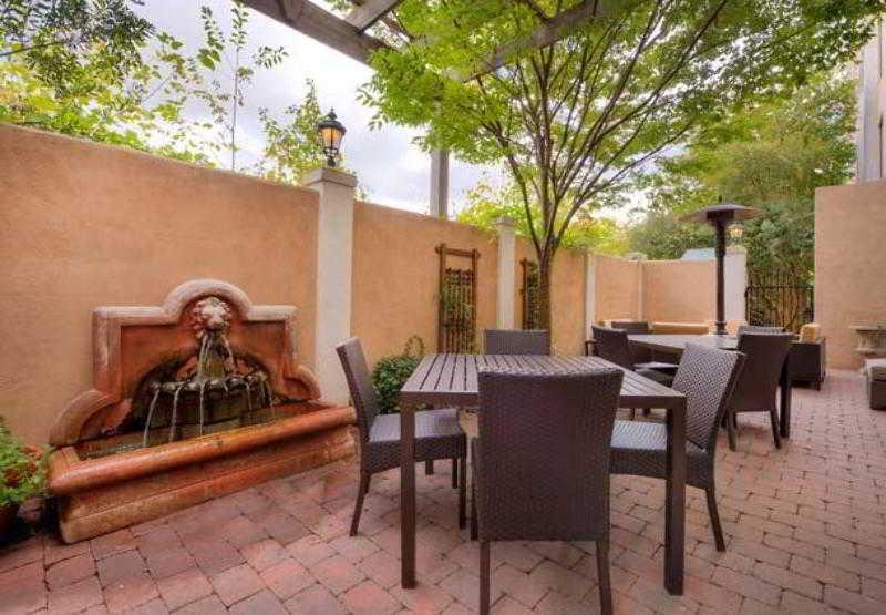 Courtyard Raleigh Crabtree Valley Extérieur photo