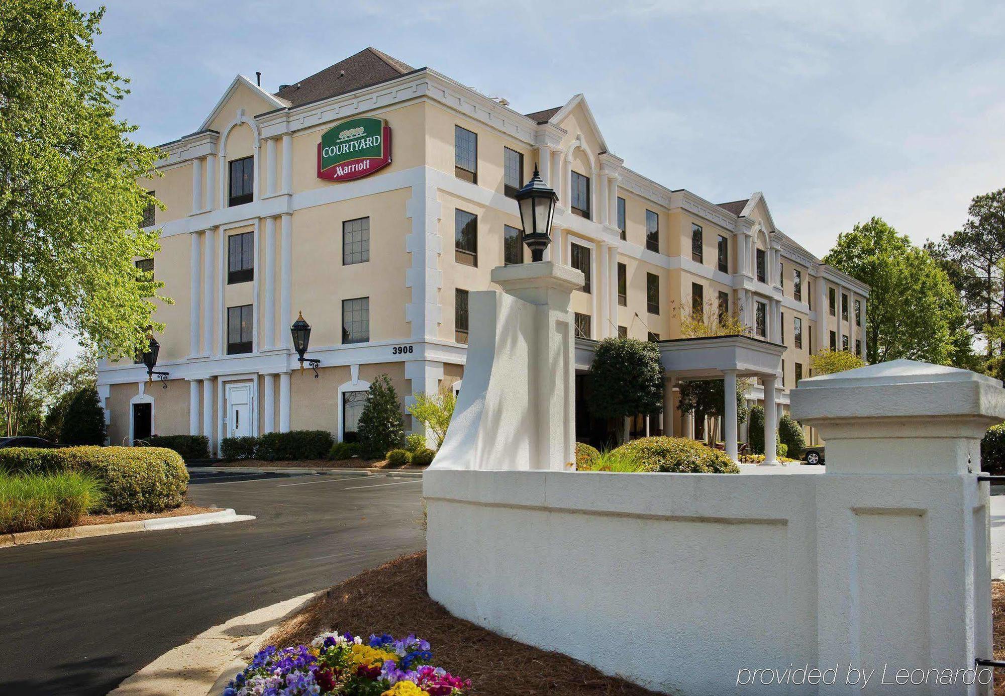 Courtyard Raleigh Crabtree Valley Extérieur photo