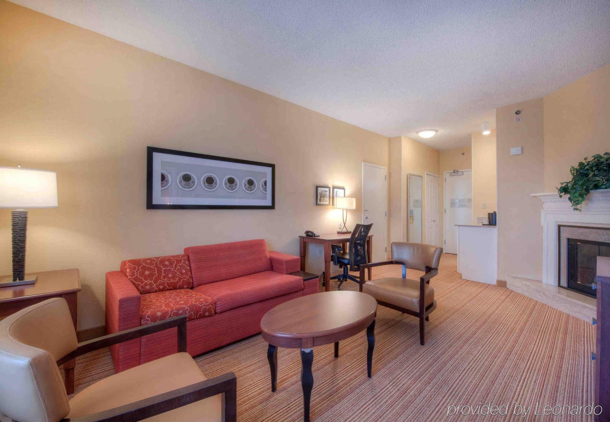 Courtyard Raleigh Crabtree Valley Extérieur photo