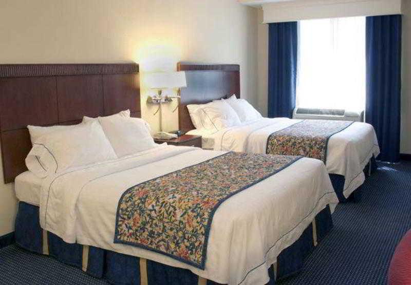 Courtyard Raleigh Crabtree Valley Chambre photo